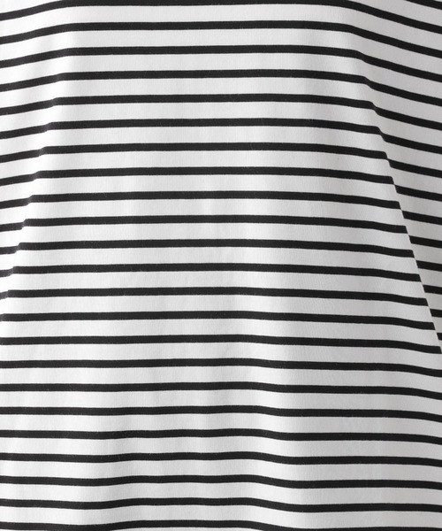 LEPSIM（レプシィム）の「【3つの機能付き】裾ラウンドBIGチュニック　987482（Tシャツ/カットソー・レディース・ライトグリーン/ライトグレー/グレイッシュベージュ/ブラック/ホワイト×ブラック/レッド/ボルドー・FREE）」の11枚目の写真