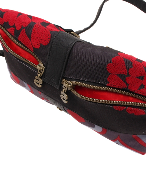 Desigual（デシグアル）の「「Desigual/デシグアル」カラフルショルダー/クラッチバッグ（ショルダーバッグ・レディース・レッド・ONE SIZE）」の11枚目の写真