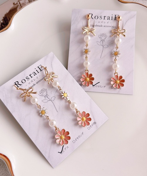 tone(トーン)の「【RosraiE】マーガレット リボンパール ロング ピアス(MA)(ピアス(両耳用)・レディース・ゴールド・FREE)」の6枚目の写真