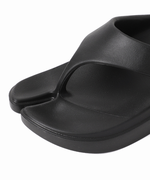Spick & Span（スピックアンドスパン）の「Paes / ペイズ FlipFlop 01-FLIPFLOP（サンダル・レディース・ブラック/ベージュ・23cm/24cm/25cm）」の9枚目の写真