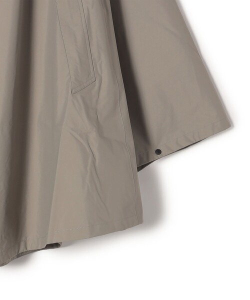 THE NORTH FACE（ザノースフェイス）の「THE NORTH FACE:〈手洗い可能〉アクセス ポンチョ（ポンチョ・レディース・ブラック/グレー/オリーブ・ONE SIZE）」の7枚目の写真