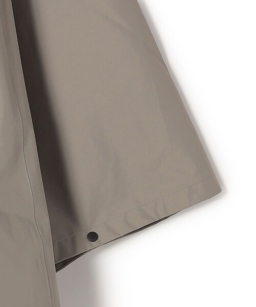 THE NORTH FACE（ザノースフェイス）の「THE NORTH FACE:〈手洗い可能〉アクセス ポンチョ（ポンチョ・レディース・ブラック/グレー/オリーブ・ONE SIZE）」の8枚目の写真