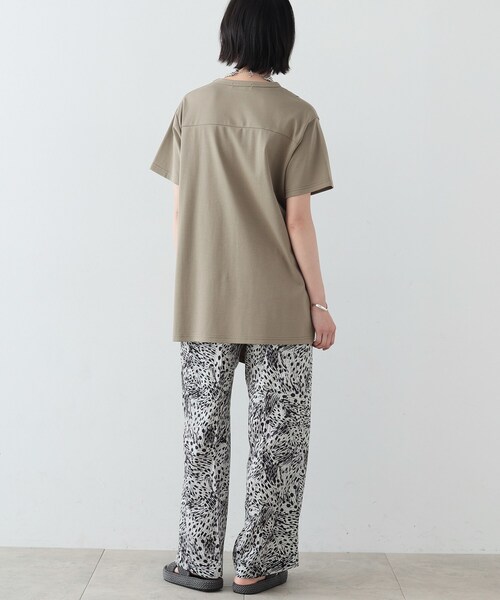 GALLEST（ギャレスト）の「◆スリットロングTシャツ（Tシャツ/カットソー・レディース・ホワイト系/カーキ/ブラック・38）」の7枚目の写真