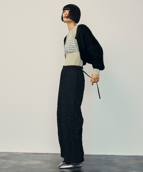 uyu.(ウユ)の「3D Small Flower Casual Pants / 立体スモールフラワーカジュアルパンツ【uyu.】(スラックス・レディース・ブラック/クリーム/ホワイト・FREE)」の16枚目の写真