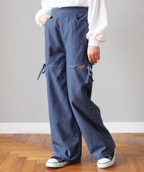 coca(coca)(コカ)の「キッズ サイドスリットリボン付きパンツ(デニムパンツ・キッズ・ブルー/ブラック・120/130/140/150)」の2枚目の写真