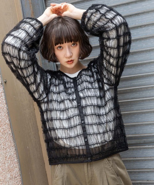 niko and...(ニコアンド)の「フリルチュールカーディガンプルオーバー(Tシャツ/カットソー・レディース・モカ/ブラック・LARGE/MEDIUM)」の5枚目の写真
