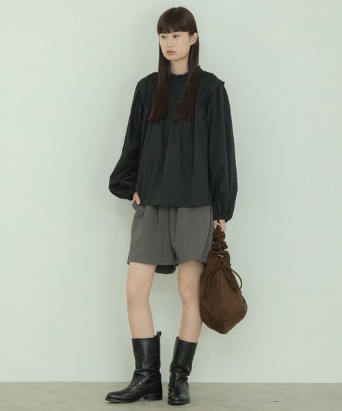 HEILIS（ヘイリス）の「2WAYギャザーフリルショルダーバッグ / 秋服 春服 冬服スエード フェイクスエード 合皮 ナイロン リボンバッグ ハンドバッグ ショルダーバッグ ドロスト スウェード バレエコア フリル ギャザー 韓国 ブラック ベージュ ブラウン アイボリー グレイッシュベージュ グレー（ハンドバッグ・レディース・ブラウン/アイボリー/ベージュ/ブラック系その他/グレイッシュベージュ/ブラック・FREE）」の18枚目の写真