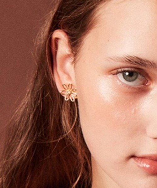 【VINTAGE HOLLYWOOD】Petit Shine Daisy Earrings★ピアス VINTAGE HOLLYWOOD] Petit Shine Daisy Earrings (VINTAGE