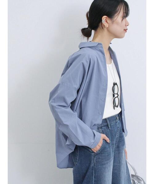 Samansa Mos2 blue(サマンサモスモスブルー)の「◎裾タックシャツ(シャツ/ブラウス・レディース・ブルー/チャコールグレー/ライトベージュ・F)」の10枚目の写真