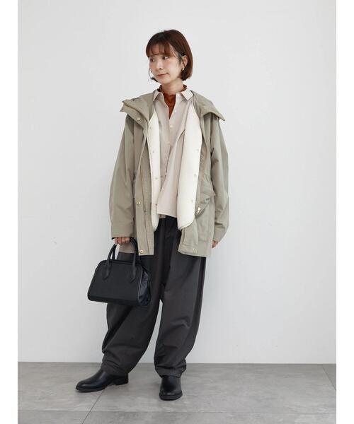 Samansa Mos2 blue(サマンサモスモスブルー)の「◎裾タックシャツ(シャツ/ブラウス・レディース・ブルー/チャコールグレー/ライトベージュ・F)」の19枚目の写真