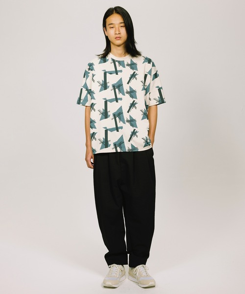 sneeuw（スニュウ）の「コンポジションTシャツ（Tシャツ/カットソー・レディース・ライトグレー/ベージュ・1/3）」の4枚目の写真