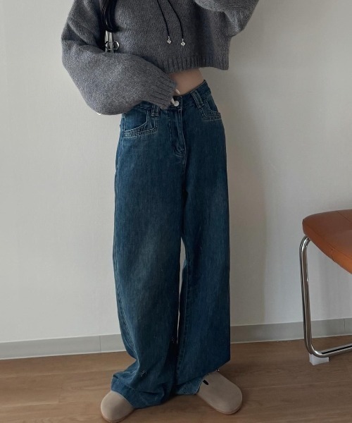 nemne store（ネンネストア）の「《Delfy》ワイドバギーデニムパンツ（デニムパンツ・レディース・インディゴブルー・MEDIUM/SMALL）」の4枚目の写真