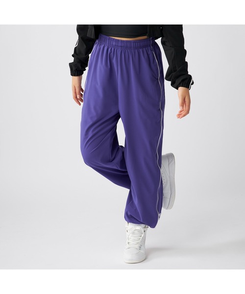 repipi armario（レピピ アルマリオ）の「repipi armario/レピピアルマリオ キッズ ブランド ロゴ 軽量 裾シャーリング ストレッチ オーバーサイズ ルーズパンツ（その他パンツ・キッズ・パープル/ブラック/カーキ・150cm/160cm/170cm/140cm）」の3枚目の写真