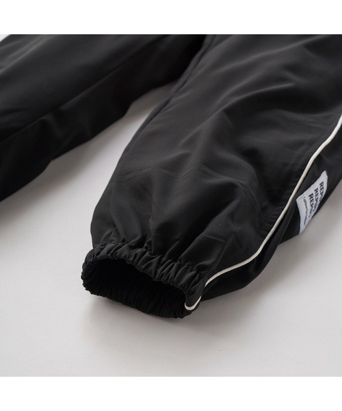 repipi armario（レピピ アルマリオ）の「repipi armario/レピピアルマリオ キッズ ブランド ロゴ 軽量 裾シャーリング ストレッチ オーバーサイズ ルーズパンツ（その他パンツ・キッズ・パープル/ブラック/カーキ・150cm/160cm/170cm/140cm）」の13枚目の写真