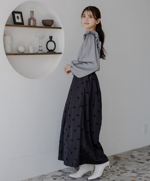slattgir(スラットジール)の「高身長 ショルダーフリルグレンチェックブラウス(トールサイズ)fifiean(シャツ/ブラウス・レディース・ブラウン系/ホワイト系・5L/4L/3L/LL/L/M)」の19枚目の写真