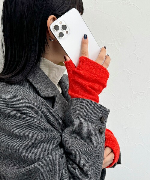 COSY(コージー)の「【COSY/コージー】ウールフィンガーレスグローブ(手袋・レディース・サックスブルー/グレイッシュベージュ/オレンジ・FREE)」の5枚目の写真