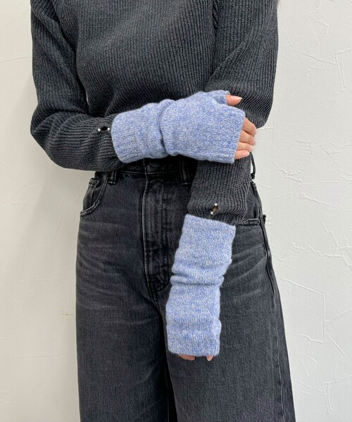 COSY(コージー)の「【COSY/コージー】ウールフィンガーレスグローブ(手袋・レディース・サックスブルー/グレイッシュベージュ/オレンジ・FREE)」の8枚目の写真