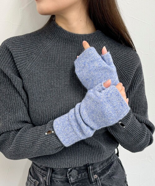 COSY(コージー)の「【COSY/コージー】ウールフィンガーレスグローブ(手袋・レディース・サックスブルー/グレイッシュベージュ/オレンジ・FREE)」の10枚目の写真