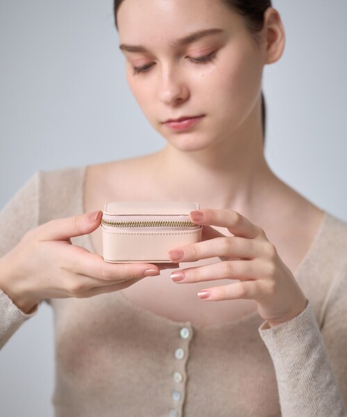 ete（エテ）の「【ZOZOTOWN限定】 マイフェイバリットポーチ（ラッピングキット・レディース・オレンジ・FREE）」の4枚目の写真