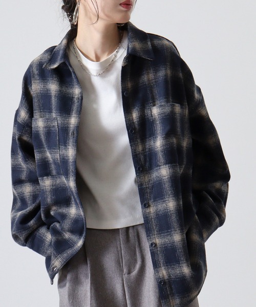 atONE(アットワン)の「起毛チェックロングシャツ(シャツ/ブラウス・レディース・オフホワイト/ブラック/ネイビー/ブラウン・F)」の10枚目の写真