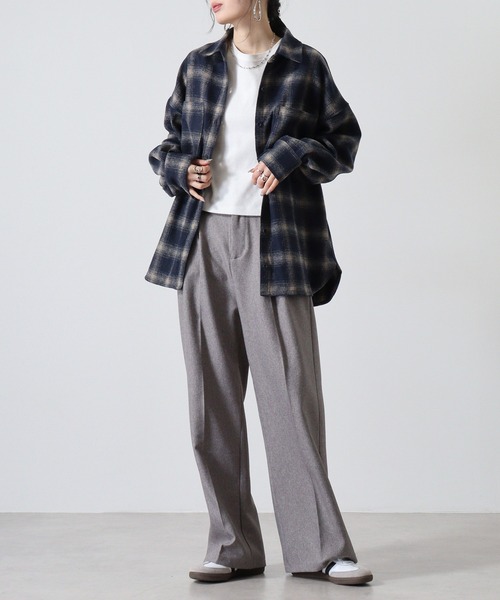 atONE(アットワン)の「起毛チェックロングシャツ(シャツ/ブラウス・レディース・オフホワイト/ブラック/ネイビー/ブラウン・F)」の12枚目の写真