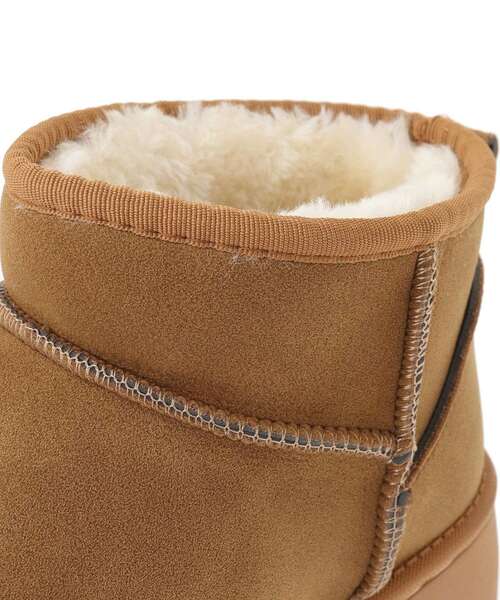 Green　Parks（グリーンパークス）の「・mina フェイクムートンショートブーツ（ブーツ・レディース・ブラック/キャメル・37/38/39）」の10枚目の写真