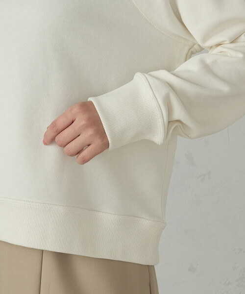 COMME CA ISM(コムサイズム)の「刺繍トレーナー(スウェット・レディース・オフホワイト/グレー・MEDIUM/LARGE)」の11枚目の写真