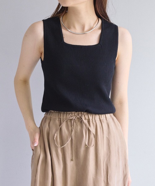 PUAL CE CIN（ピュアルセシン）の「【Du noir】リネンタッチスクエアタンク（ニット/セーター・レディース・ブラック/オフホワイト/グレイッシュベージュ/モカ・FREE）」の13枚目の写真