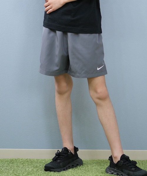 NIKE(ナイキ)の「NIKE/ナイキ ICON WOVEN SHORT キッズ ショーツ 86L978(その他パンツ・キッズ・エメラルド/ブラック/スモークグレー・4:105cm/5:110cm/6:115cm/7:120cm)」の11枚目の写真