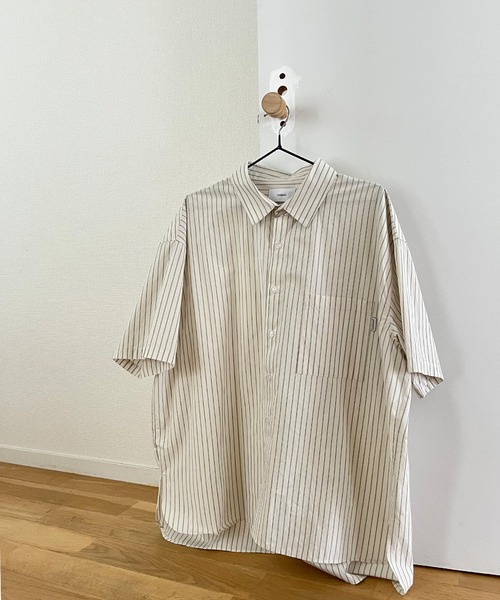 Unblend（アンブレンド）の「【Unblend】アソート レギュラーカラー オーバーサイズ 半袖シャツ（シャツ/ブラウス・レディース・キナリ/ブルーグレー/ブルー/グリーン/ホワイト/ブラウン/ベージュ・FREE）」の12枚目の写真