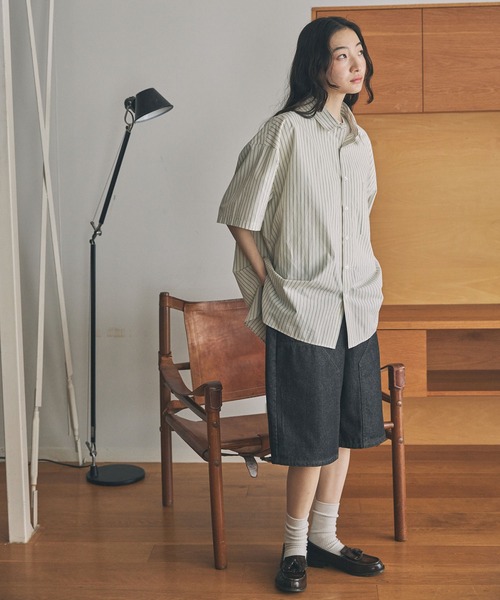 Unblend（アンブレンド）の「【Unblend】アソート レギュラーカラー オーバーサイズ 半袖シャツ（シャツ/ブラウス・レディース・キナリ/ブルーグレー/ブルー/グリーン/ホワイト/ブラウン/ベージュ・FREE）」の22枚目の写真