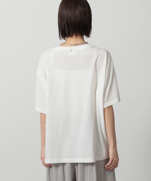 LAKOLE（ラコレ）の「アソートフロッキーロゴTEE / 324407（Tシャツ/カットソー・レディース・チャコールグレー/オフホワイト/ピンク/オレンジ/ネイビー・FREE）」の16枚目の写真