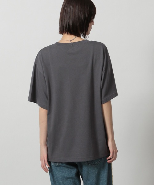 LAKOLE（ラコレ）の「アソートフロッキーロゴTEE / 324407（Tシャツ/カットソー・レディース・チャコールグレー/オフホワイト/ピンク/オレンジ/ネイビー・FREE）」の19枚目の写真