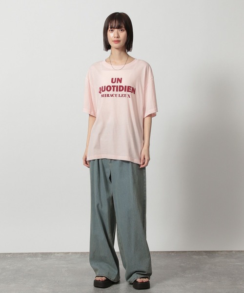 LAKOLE（ラコレ）の「アソートフロッキーロゴTEE / 324407（Tシャツ/カットソー・レディース・チャコールグレー/オフホワイト/ピンク/オレンジ/ネイビー・FREE）」の20枚目の写真