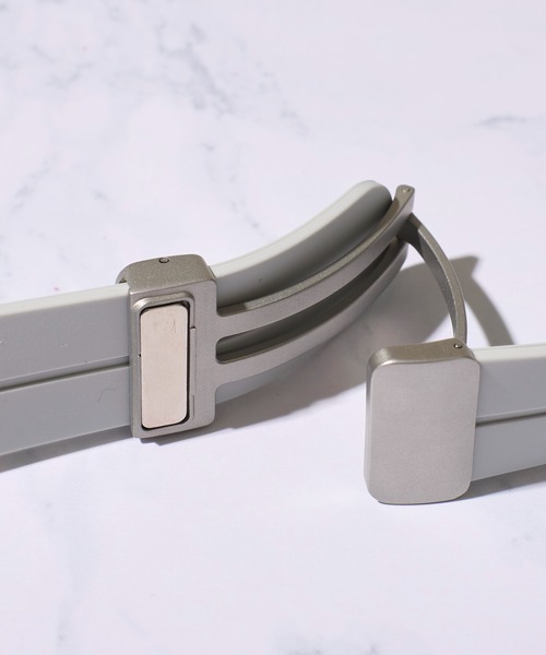 ADPOSION（アドポーション）の「【zandy / ズィー・アンド・ワイ】シリコンマグネットバックル&ツートンフレームケース（デジタル腕時計・レディース・ライトグレー/チャコールグレー/カーキ/ブラック/レインボー・MEDIUM/SMALL）」の16枚目の写真