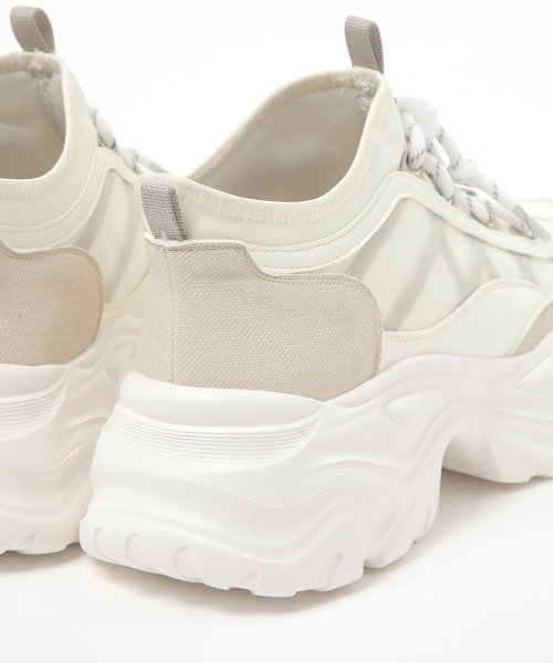 studio CLIP（スタディオクリップ）の「【軽量/抗菌防臭/消臭】軽量コードスニーカー（スニーカー・レディース・ホワイト/アイボリー・LARGE/MEDIUM）」の13枚目の写真