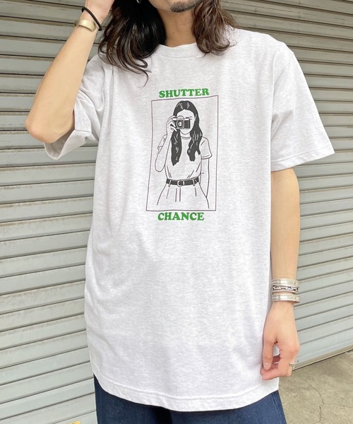 RGY(アールジーワイ)の「【RGY】SHUTTER CHANCE デザインプリントTシャツ(Tシャツ/カットソー・レディース・オートミール/ホワイト・LARGE/MEDIUM)」の12枚目の写真