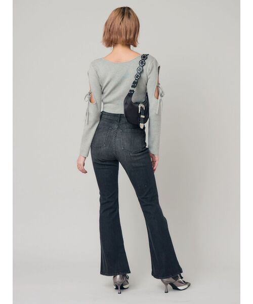 EVRIS（エヴリス）の「ヴィンテージライクストレッチフレアデニムパンツ（デニムパンツ・レディース・インディゴブルー/ブラック・SMALL/MEDIUM）」の6枚目の写真