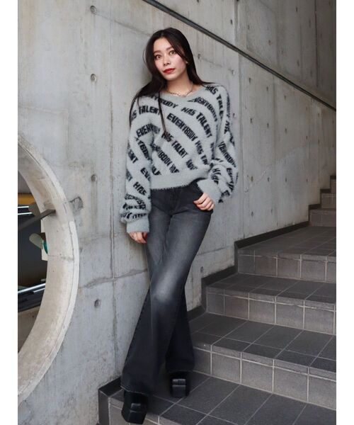 EVRIS（エヴリス）の「ヴィンテージライクストレッチフレアデニムパンツ（デニムパンツ・レディース・インディゴブルー/ブラック・SMALL/MEDIUM）」の9枚目の写真