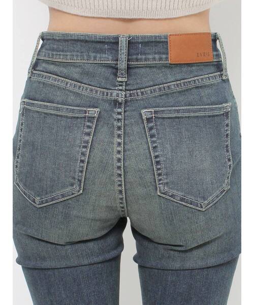 EVRIS（エヴリス）の「ヴィンテージライクストレッチフレアデニムパンツ（デニムパンツ・レディース・インディゴブルー/ブラック・SMALL/MEDIUM）」の20枚目の写真