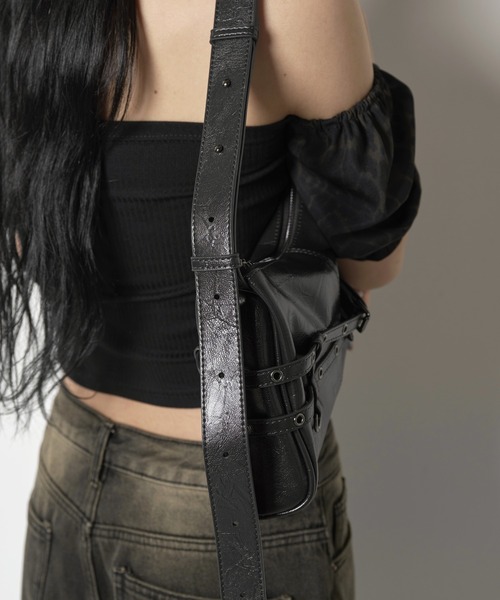 FOLLOWIN（フォロウィン）の「【ベルト部分で長さ変更可能】ダブルベルトショルダーバッグ（ショルダーバッグ・レディース・ブラウン/ピンク/ブラック/スカイブルー・ONE SIZE）」の18枚目の写真