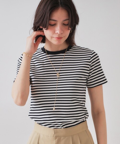 OPAQUE.CLIP（オペークドットクリップ）の「フライスベーシックTシャツ【洗濯機洗い可】（Tシャツ/カットソー・レディース・ネイビー/ホワイト/ブラック/ホワイト系3・42/40/38/36）」の3枚目の写真