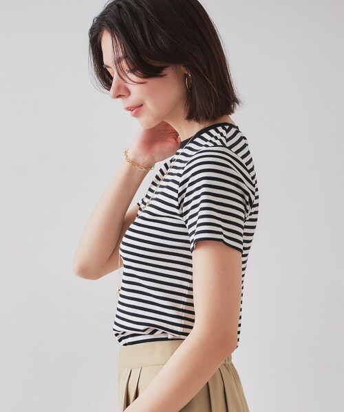 OPAQUE.CLIP（オペークドットクリップ）の「フライスベーシックTシャツ【洗濯機洗い可】（Tシャツ/カットソー・レディース・ネイビー/ホワイト/ブラック/ホワイト系3・42/40/38/36）」の13枚目の写真