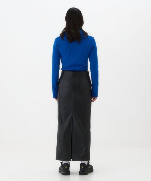 BEEDEN(ビーデン)の「VEGAN LEATHER LONG SKIRT(スカート・レディース・ブラック・SMALL/MEDIUM)」の4枚目の写真