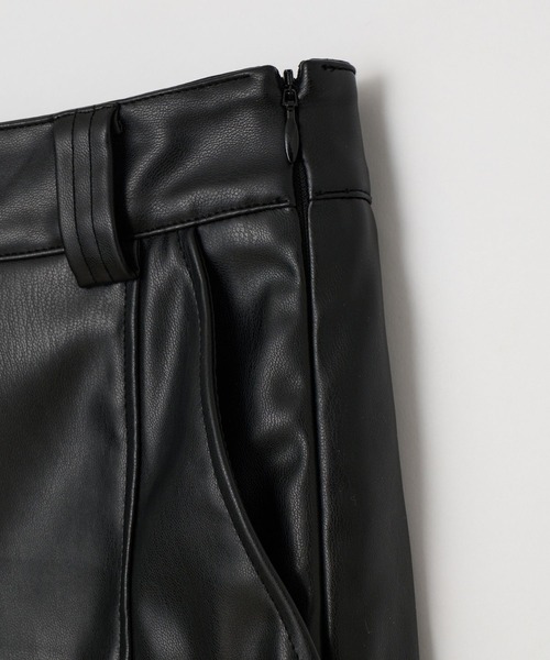 BEEDEN(ビーデン)の「VEGAN LEATHER LONG SKIRT(スカート・レディース・ブラック・SMALL/MEDIUM)」の14枚目の写真