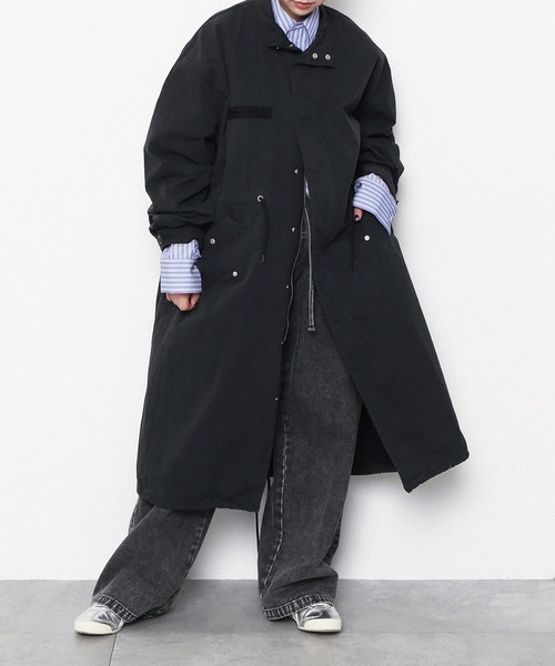 PUNYUS（プニュズ）の「カーゴデニムパンツ（デニムパンツ・レディース・ライトブルー/ブラック・1/2/3/4）」の8枚目の写真