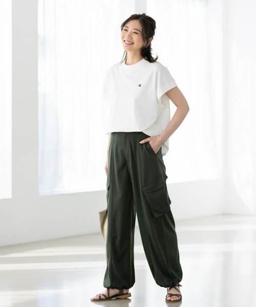 Champion(チャンピオン)の「<champion/UNDOVE>【UVカット/ストレッチ/サマーTシャツ/チャンピオン/カジュアルTシャツ/スポーティ/ゆったり/綿100%/天然素材】ゆったりTシャツ(Tシャツ/カットソー・レディース・チャコール/ホワイト・MEDIUM/X-LARGE/LARGE)」の19枚目の写真