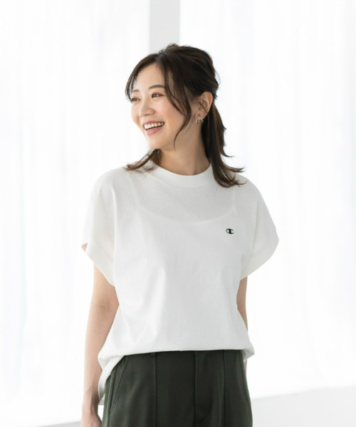 Champion(チャンピオン)の「<champion/UNDOVE>【UVカット/ストレッチ/サマーTシャツ/チャンピオン/カジュアルTシャツ/スポーティ/ゆったり/綿100%/天然素材】ゆったりTシャツ(Tシャツ/カットソー・レディース・チャコール/ホワイト・MEDIUM/X-LARGE/LARGE)」の6枚目の写真