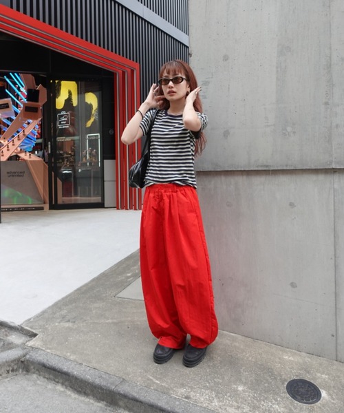 TEEN BOOP（ティーンブープ）の「マルチボーダーコンパクトTee（Tシャツ/カットソー・レディース・ブルー/ブラック/イエロー・FREE）」の7枚目の写真