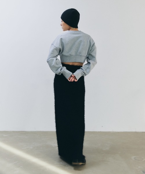 lit（リット）の「Dart Cropped Sweat（スウェット・レディース・チャコールグレー/ライトグレー/ネイビー・FREE）」の22枚目の写真